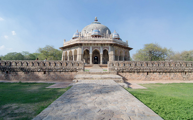 Isa Khan's tomb , New Delhi
